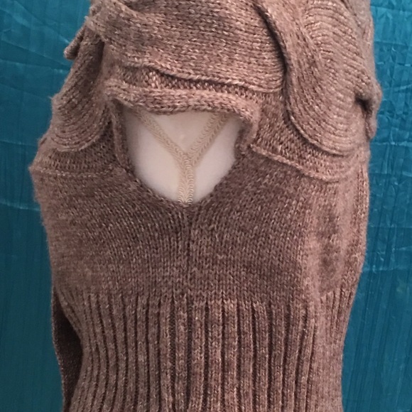 Swan Collection by s. Oliver Sweater Size 6 - Picture 4 of 8